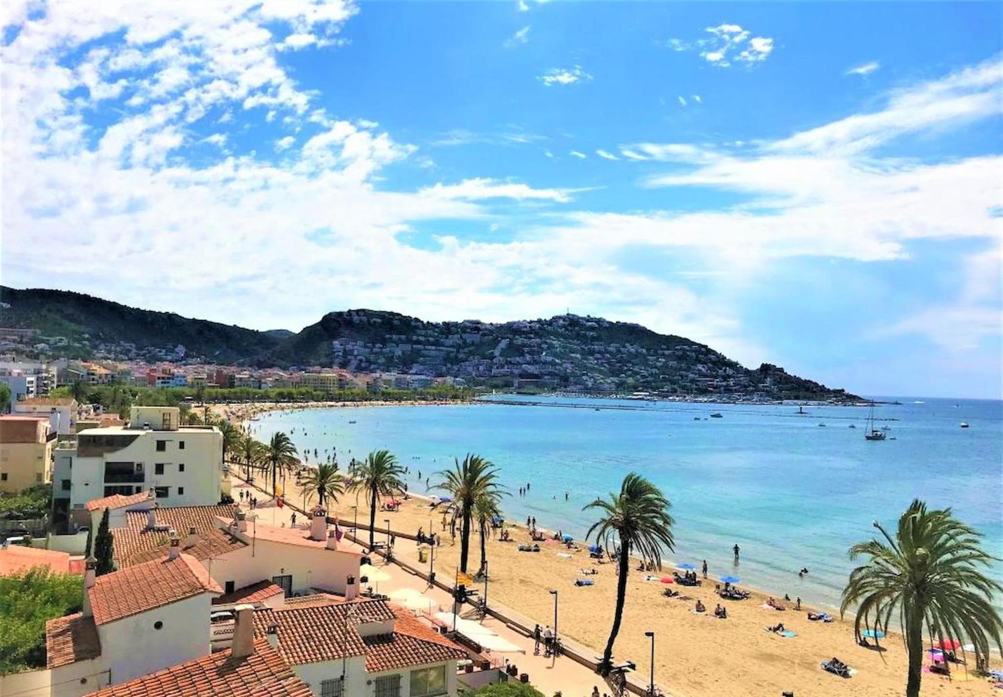 Apartamento En Roses A 2 Minutos De La Playa Con Vista Al Mar Girona Exterior photo